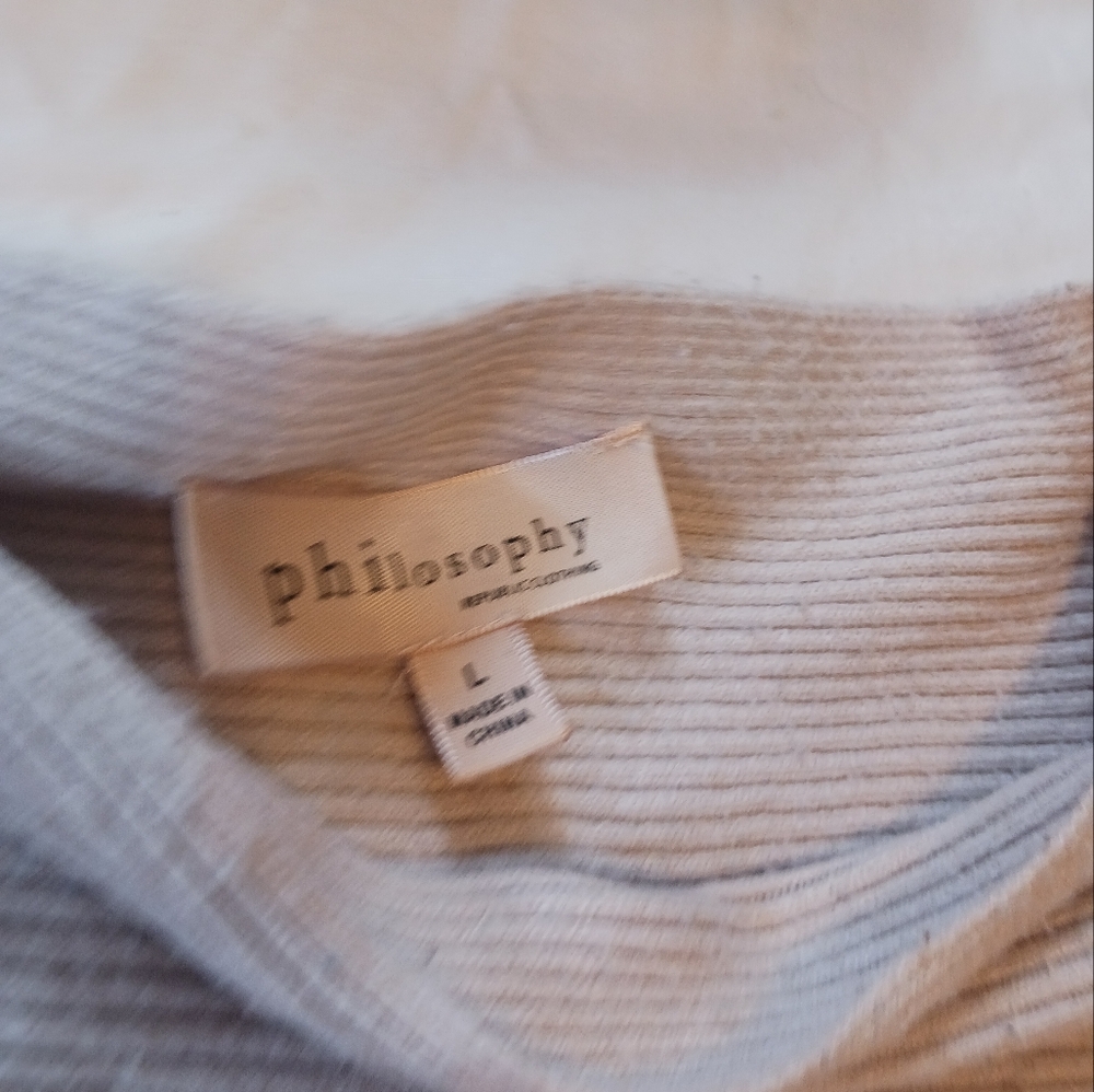 Sweater bundle - Picture 2 of 3